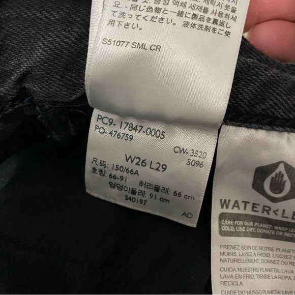 Levi’s Premium High Loose Taper Fit High Rise Jean Black size 26 - Picture 13 of 16